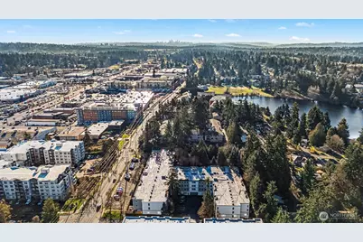 13717 Linden Avenue N #229, Seattle, WA 98133 - Photo 24