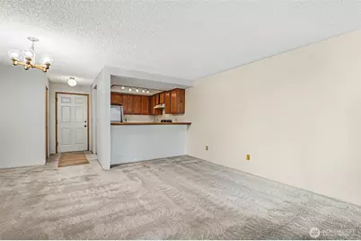 13717 Linden Avenue N #229, Seattle, WA 98133 - Photo 10