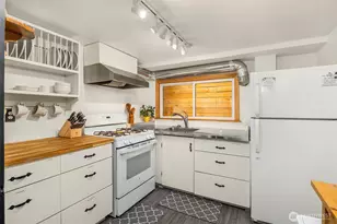 10743 14th Avenue Northeast, Seattle, WA 98125 - Photo 24