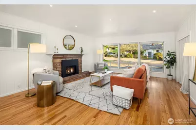 10743 14th Avenue NE, Seattle, WA 98125 - Photo 14