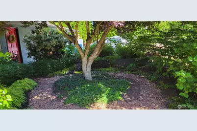 10743 14th Avenue NE, Seattle, WA 98125 - Photo 36