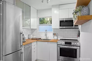 1519 5th Ave W, Seattle, WA 98119 - Photo 10