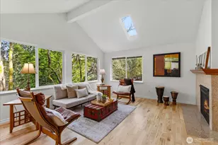 21318 Pioneer Way, Edmonds, WA 98026 - Photo 4