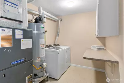 21318 Pioneer Way, Edmonds, WA 98026 - Photo 30