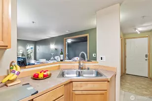 11527 Hwy 99, Everett, WA 98204 - Photo 12