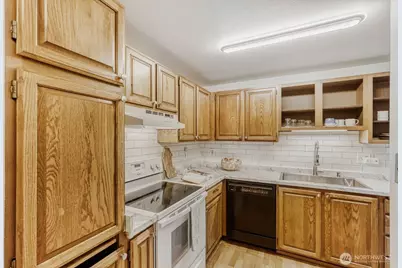 3501 SW Holden Street #303, Seattle, WA 98126 - Photo 4