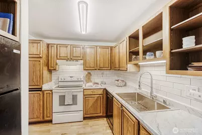 3501 SW Holden Street #303, Seattle, WA 98126 - Photo 6