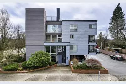 3501 SW Holden Street #303, Seattle, WA 98126 - Photo 2