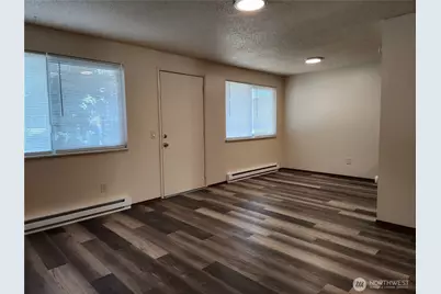 624 W Cedar Street #9, Shelton, WA 98584 - Photo 2