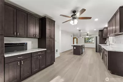 22429 Clearview Court SE, Yelm, WA 98597 - Photo 12