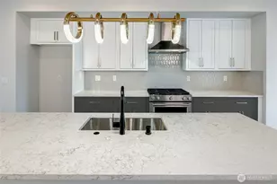 17116 35th Dr SE, Bothell, WA 98012 - Photo 4