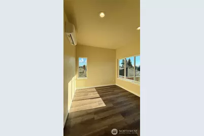 9025 38th Avenue S, Seattle, WA 98118 - Photo 20