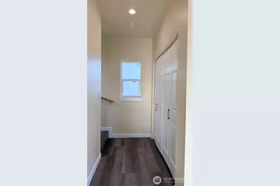 9025 38th Avenue S, Seattle, WA 98118 - Photo 12