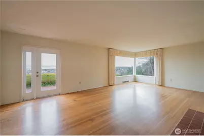 610 Hyde Park Drive, Hoquiam, WA 98550 - Photo 10