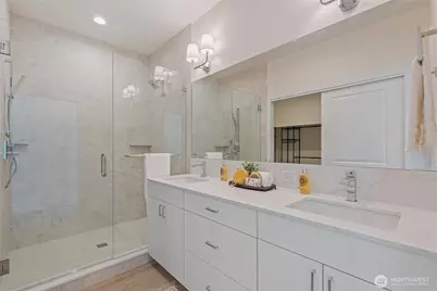 11231 Greenwood Avenue N #B, Seattle, WA 98133 - Photo 26