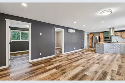 6521 194th Avenue E, Bonney Lake, WA 98391 - Photo 2