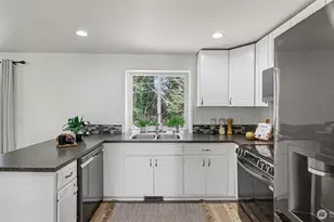 17815 152nd Pl SE, Renton, WA 98058 - Photo 10