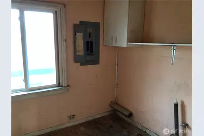 13715 45th Avenue S, Tukwila, WA 98168 - Photo 14