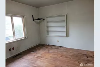 13715 45th Avenue S, Tukwila, WA 98168 - Photo 12