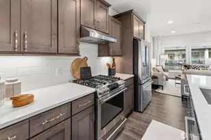 964 7th Ave NE, Issaquah, WA 98029 - Photo 8