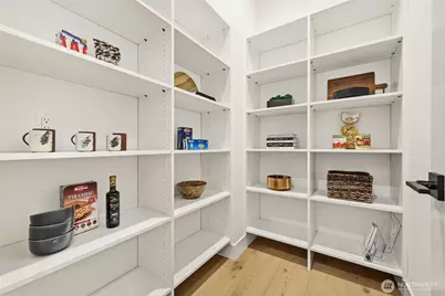 26030 NE 29th Place, Redmond, WA 98053 - Photo 14