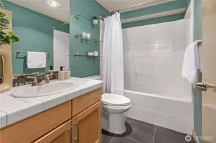 3411 Meridian Ave N, Seattle, WA 98103 - Photo 16