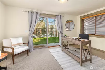 3411 Meridian Avenue N, Seattle, WA 98103 - Photo 14