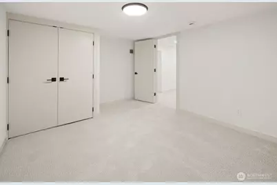 3037 21st Avenue W, Seattle, WA 98199 - Photo 32