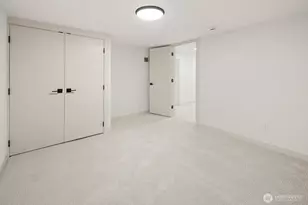 3037 21st Ave W, Seattle, WA 98199 - Photo 32