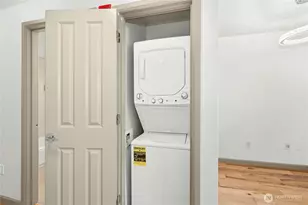 2319 1st Ave, Seattle, WA 98121 - Photo 18