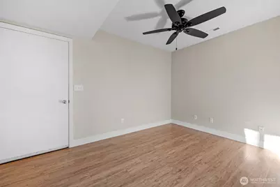 217 112th Street SW #B102, Everett, WA 98204 - Photo 14