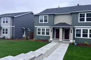 2114 Trailside Dr NE, Olympia, WA 98506 - Photo 2