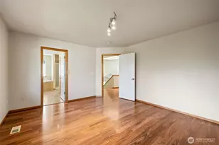 18719 12th Dr SE, Bothell, WA 98012 - Photo 24