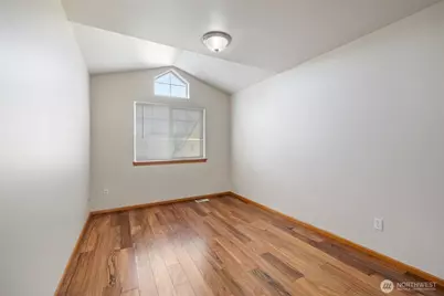 18719 12th Drive SE, Bothell, WA 98012 - Photo 32