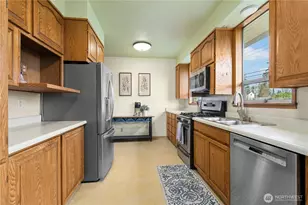 14505 84th Ave NE, Kenmore, WA 98028 - Photo 8