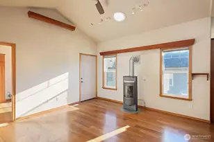 1752 Lee Ct, Freeland, WA 98249 - Photo 14