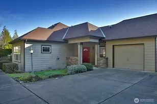 1752 Lee Ct, Freeland, WA 98249 - Photo 2