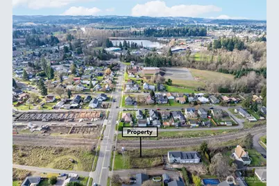 915 W 1st Street, Centralia, WA 98531 - Photo 8