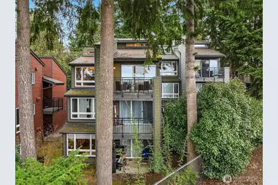 12010 98th Avenue NE #307, Kirkland, WA 98034 - Photo 2