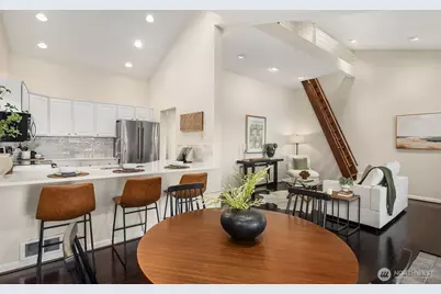 12010 98th Avenue NE #307, Kirkland, WA 98034 - Photo 14