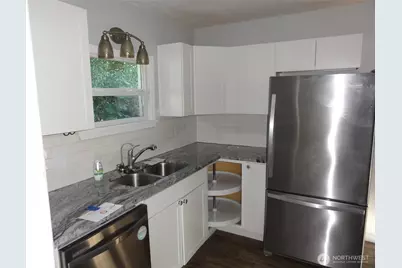 1126 N Callow Avenue, Bremerton, WA 98312 - Photo 6