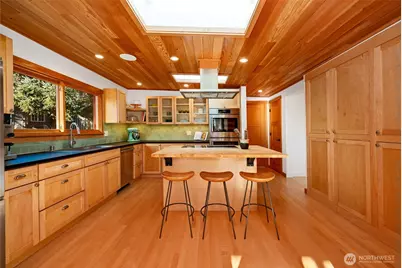 5537 32nd Avenue S, Seattle, WA 98118 - Photo 4