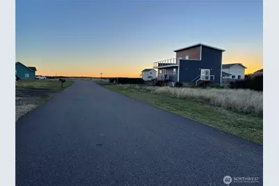 1471 Trade Wind Avenue SW, Ocean Shores, WA 98569 - Photo 16