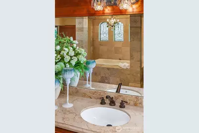 802 16th Avenue W, Kirkland, WA 98033 - Photo 24