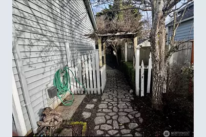 10918 SE 270th Street, Kent, WA 98030 - Photo 4