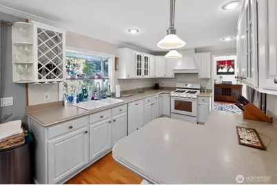 10918 SE 270th Street, Kent, WA 98030 - Photo 12