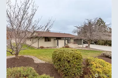 1320 Wedgewood Avenue, Wenatchee, WA 98801 - Photo 2