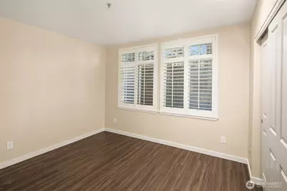 611 Highland Drive #101, Seattle, WA 98109 - Photo 12