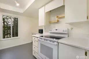 8521 Zircon Dr SW, Lakewood, WA 98498 - Photo 6