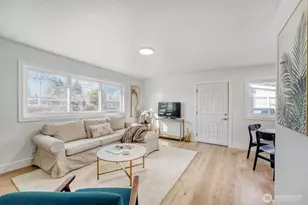 98056 768 Dayton Ave NE, Renton, WA 98056 - Photo 4